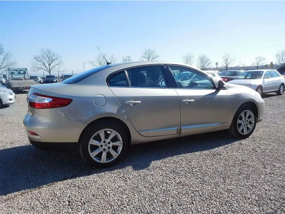 48 Ay Taksitle 2. El Renault Fluence 2011 Manuel