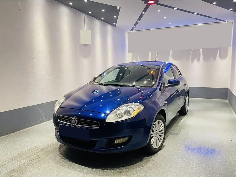 Senetle 2. El Fiat Bravo 2009 Taksitle Araba Showroom